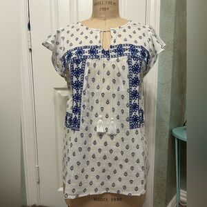 Old Navy Bohemian Style Top with Flutter Sleeves. Size Medium / Never Worn